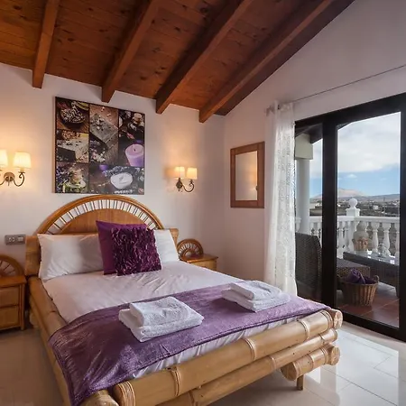 Guest house The Fit Retreat Lajares